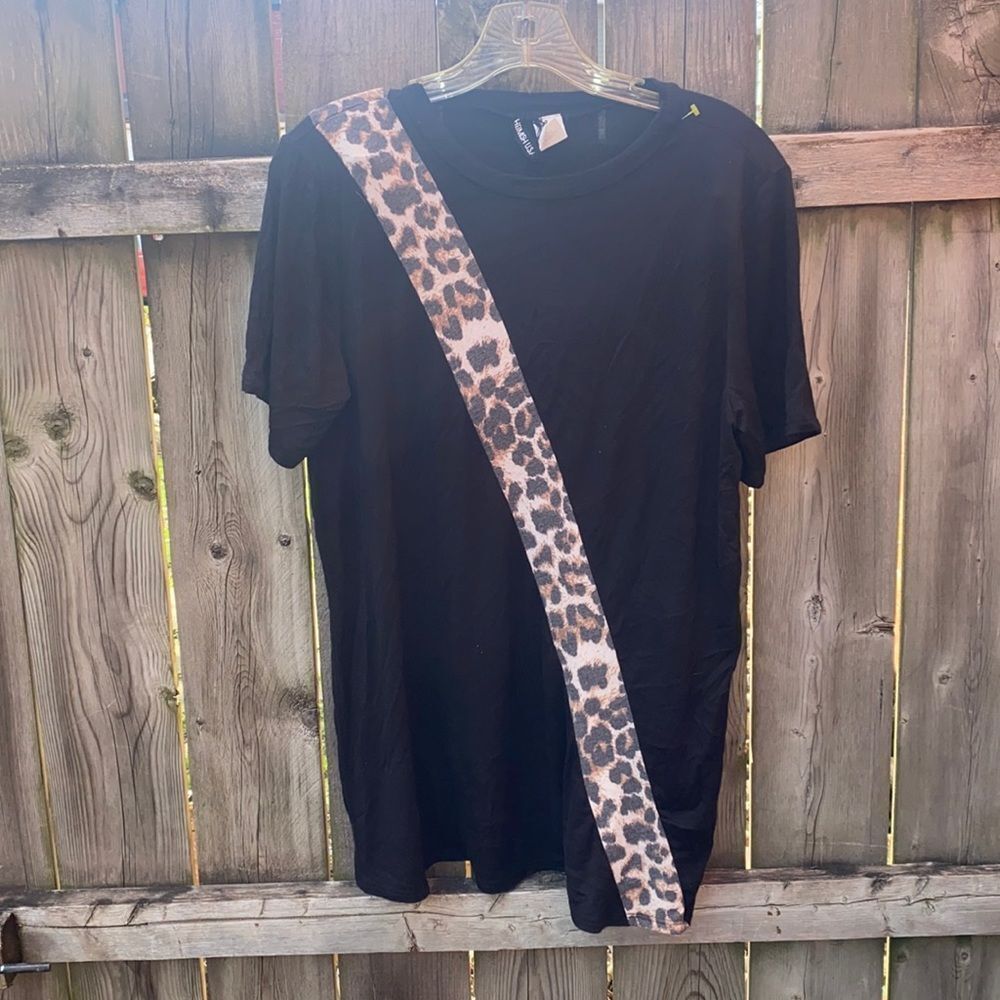 Animal print tunic sz. M